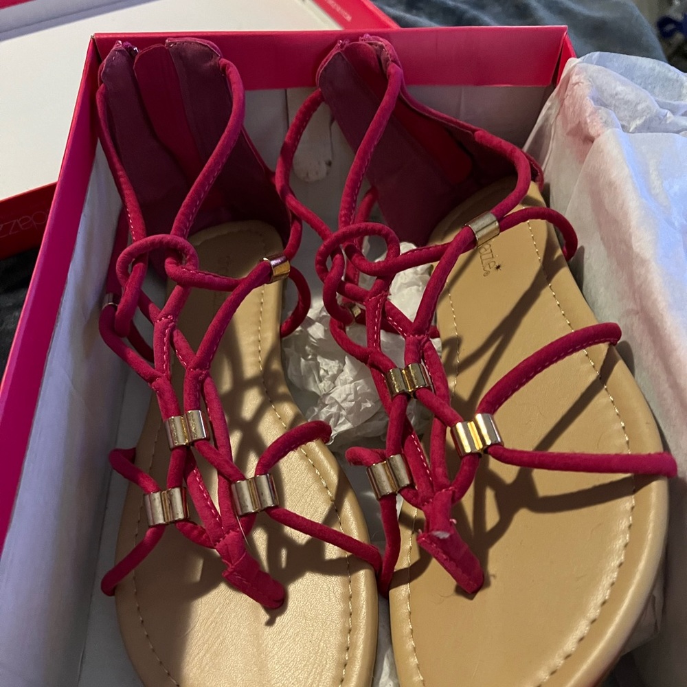 Fuchsia sandals